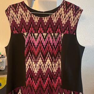 Chic Sleeveless Zigzag Dress
